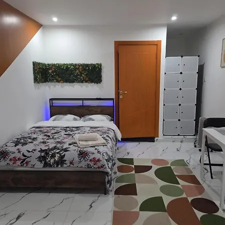 Cozy Renovated Comfort Practicality Apartment *