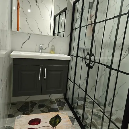 Cozy Renovated Comfort Practicality